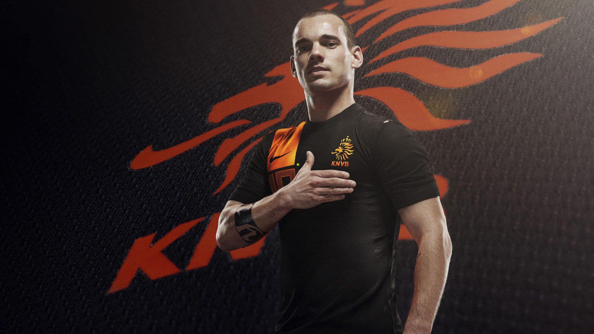 维尼修斯续约皇马遇阻，期限与年薪分歧成焦点