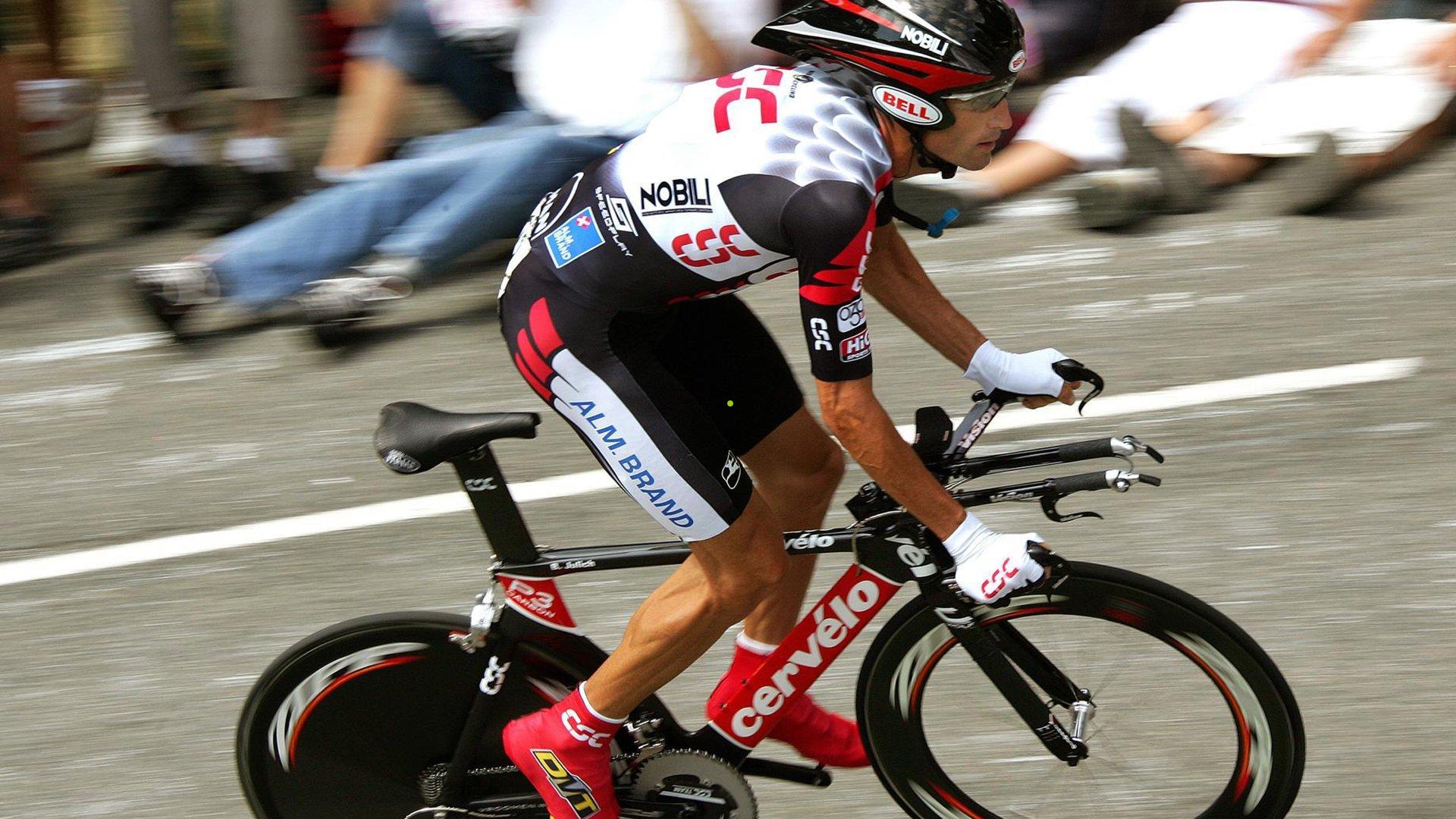 本土教练的寒冬第四篇章，日本国脚树立标杆，中日足球差距持续拉大